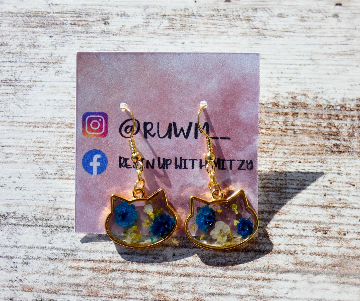 Kitty Earrings with Flowers